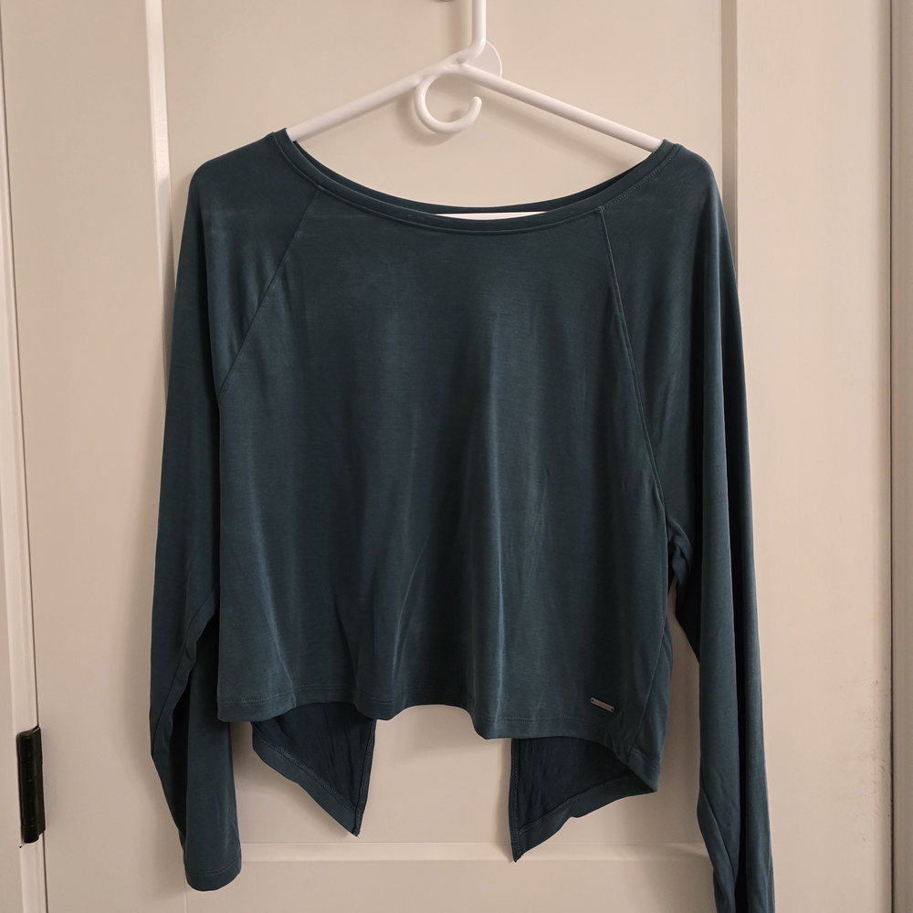 Victoria's Secret Long Sleeve Open Back Top